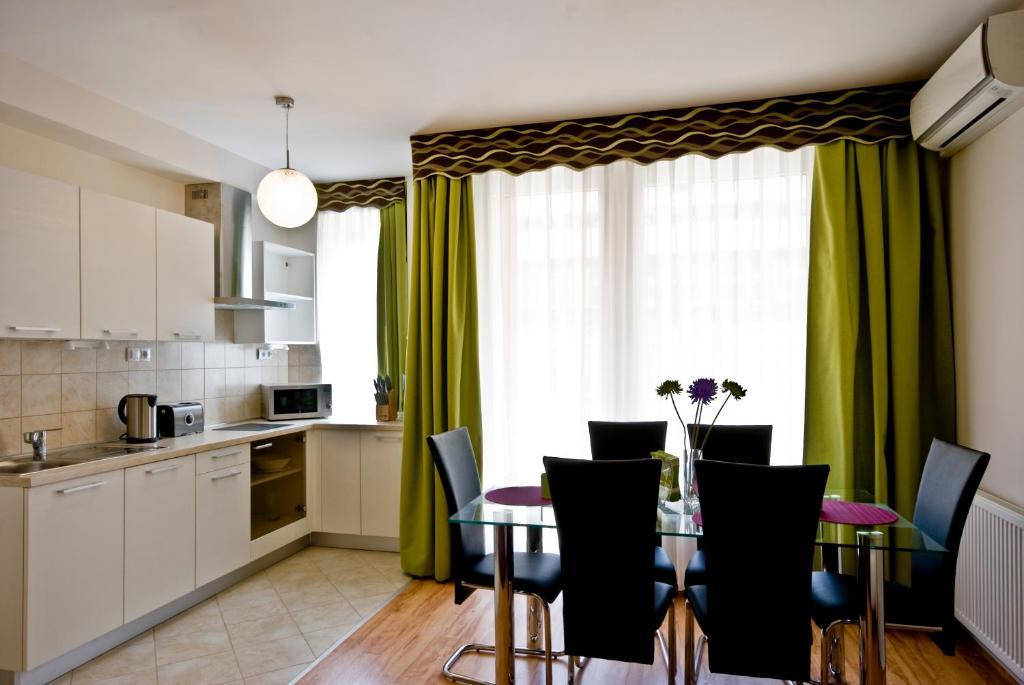 Corvin Lux Aparthotel Budapest Bilik gambar