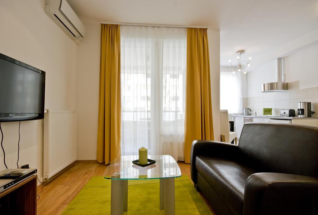 Corvin Lux Aparthotel Budapest Luaran gambar