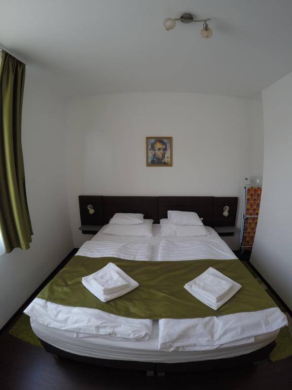 Corvin Lux Aparthotel Budapest Luaran gambar